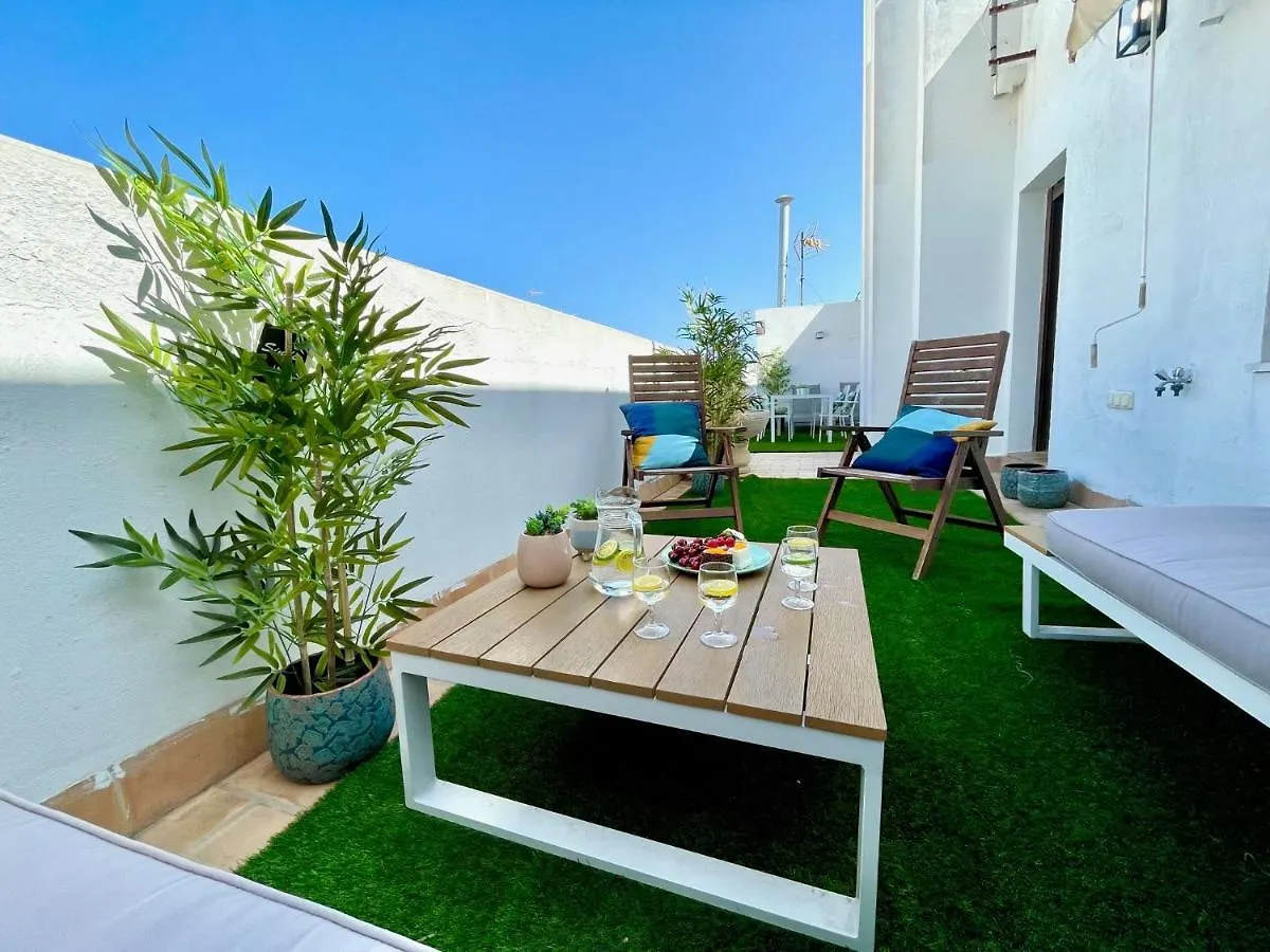 Gatu Premium Atico Caleta , Preferente Mayores De 25 Anos Y Familias Cadiz Apartment